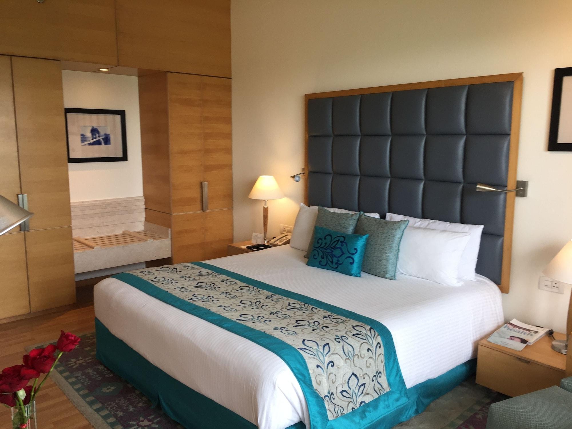 Taj 5*