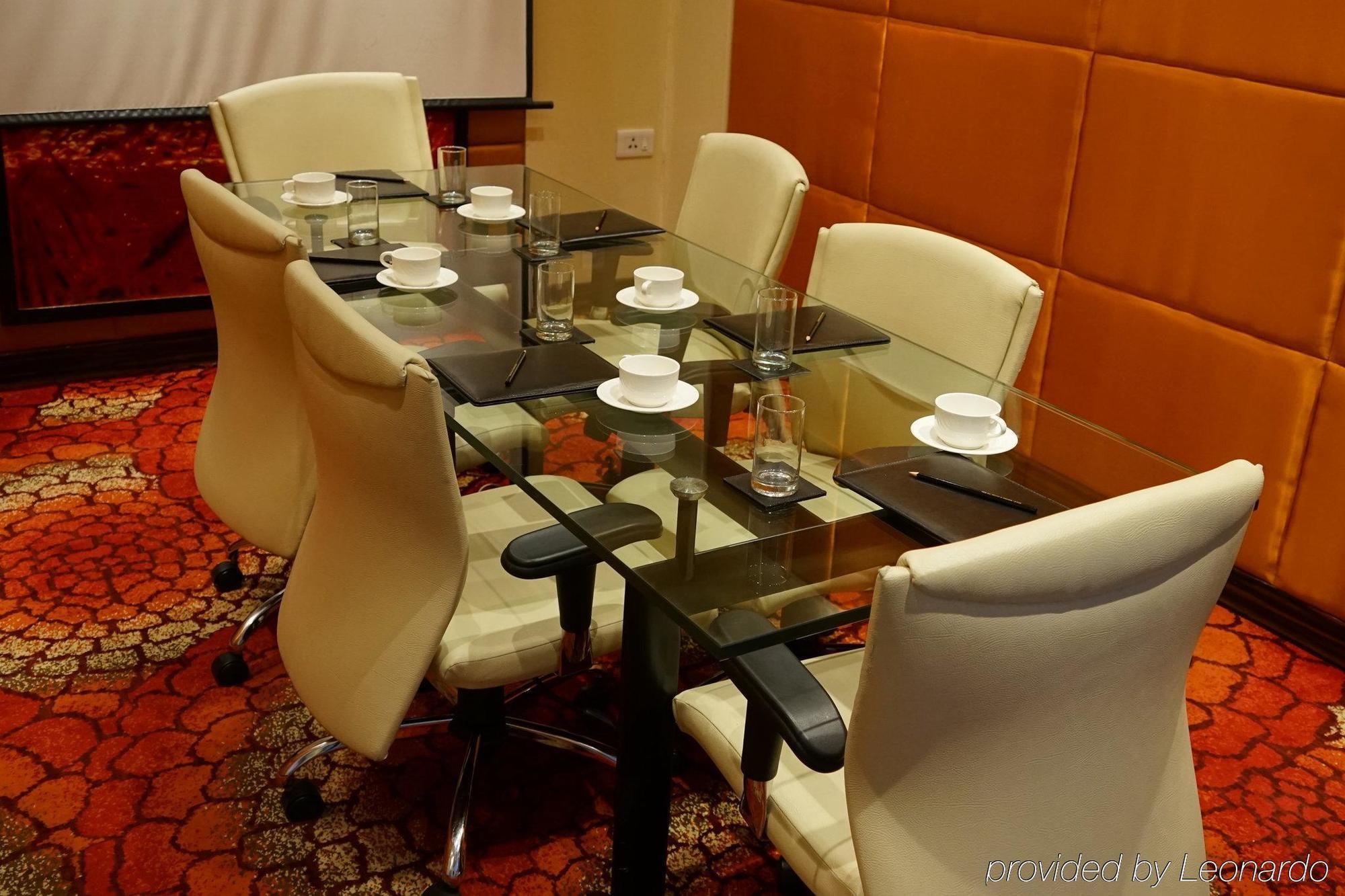 Hotel Taj 5*