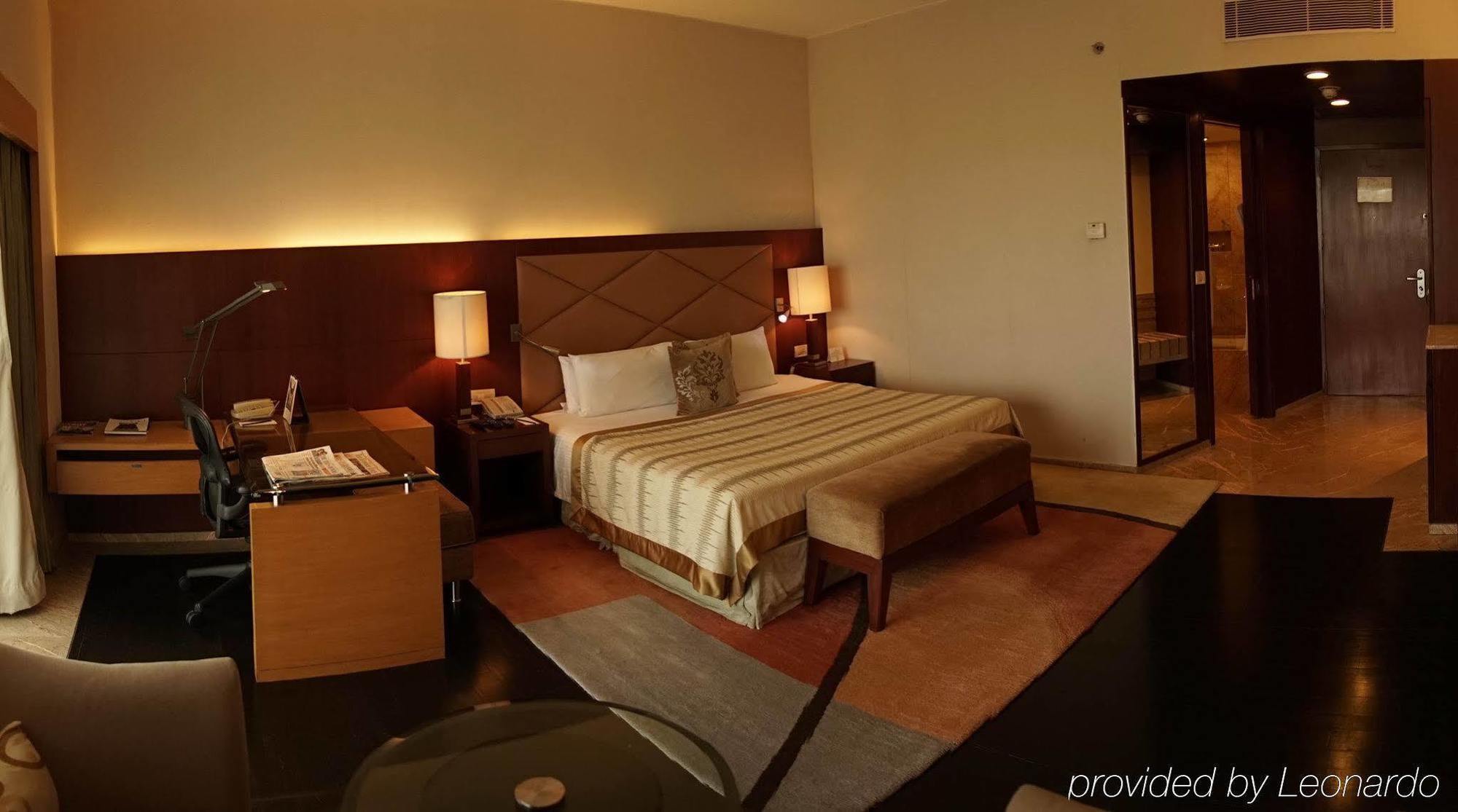 Taj Hotel 5*