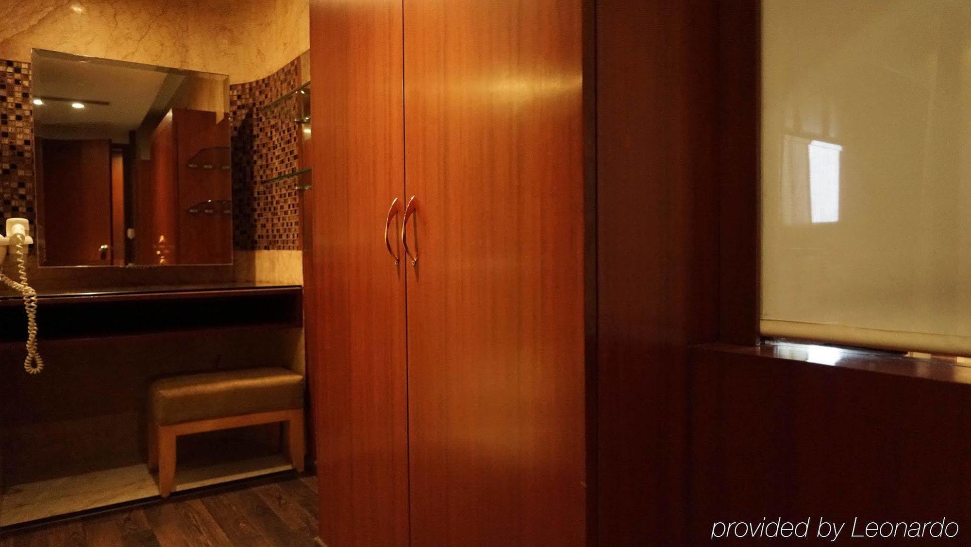 Taj Hotel 5*